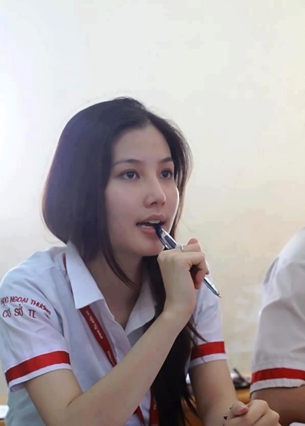 她在丈夫面前被耍了免费观看